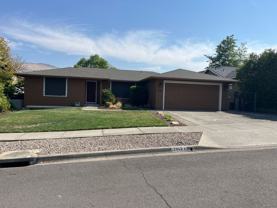 2949 Rosewood St - Photo 1 of 1