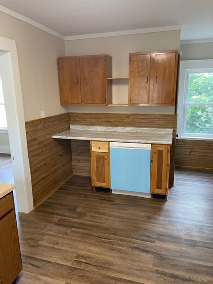 3074 Toledo Ave - Photo 5 of 32