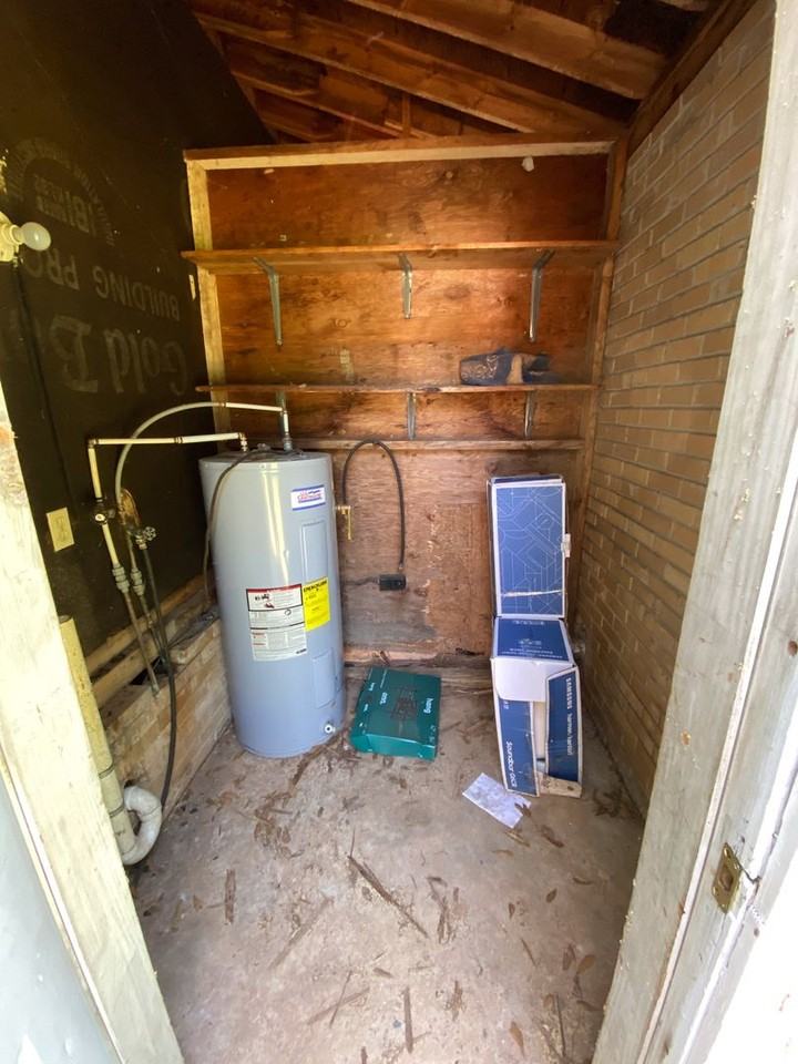 132 Woodland Ave - Photo 4 of 27