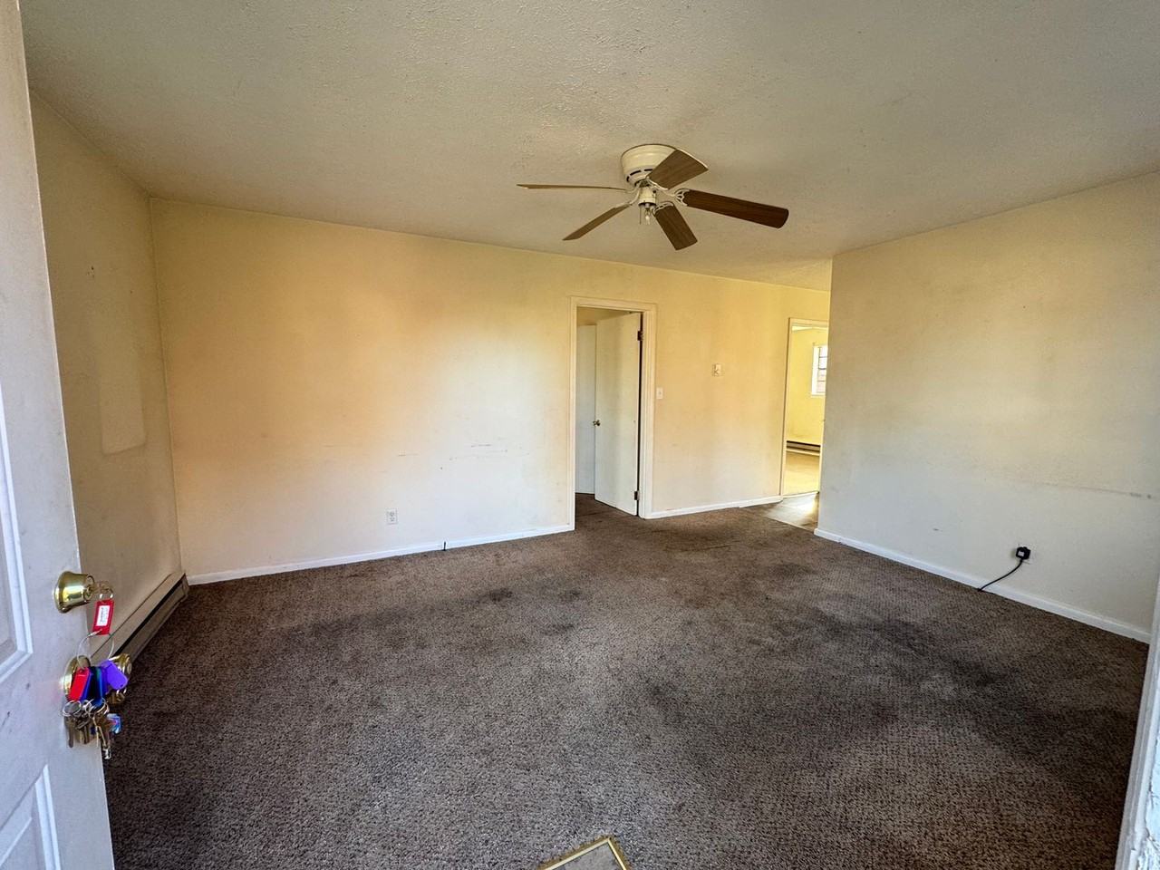 128 Woodland Ave - Photo 3 of 25