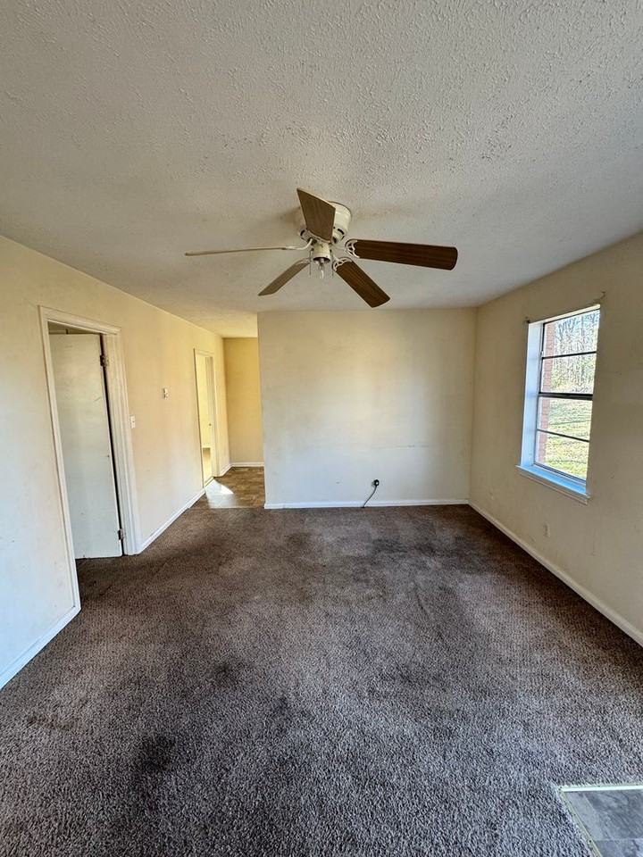 128 Woodland Ave - Photo 4 of 25