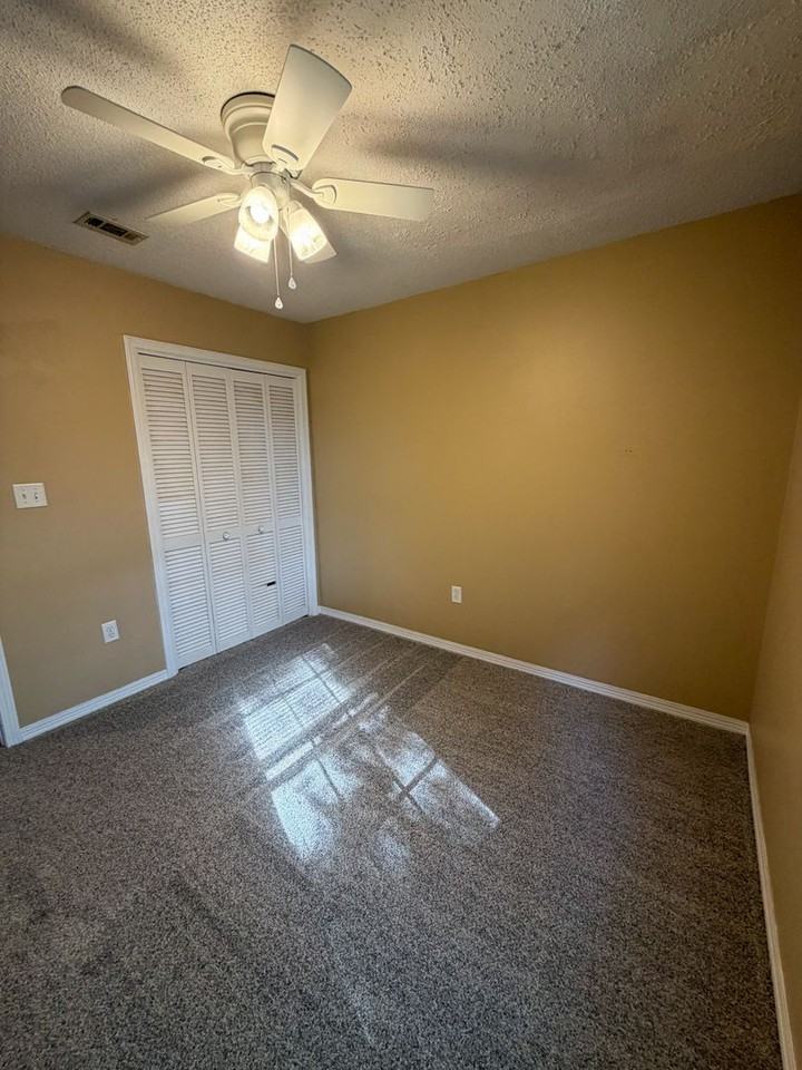 115 Springwood Cir - Photo 7 of 15