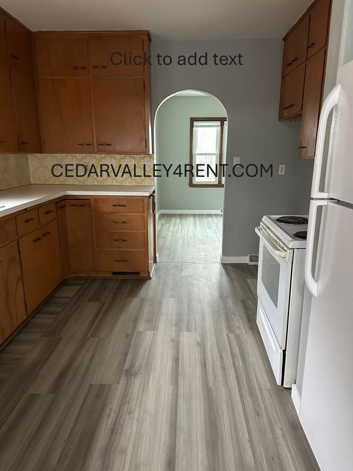 1821 Forest Ave - Photo 2 of 8