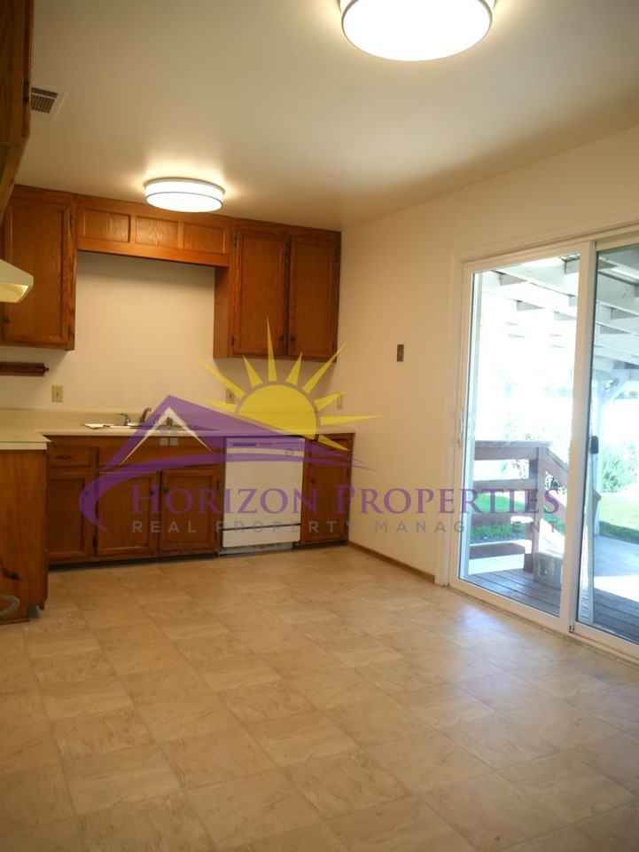 5645 Nolder Way - Photo 6 of 24