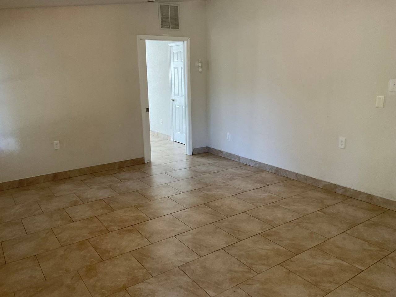 39211 Coot Dr - Photo 6 of 27