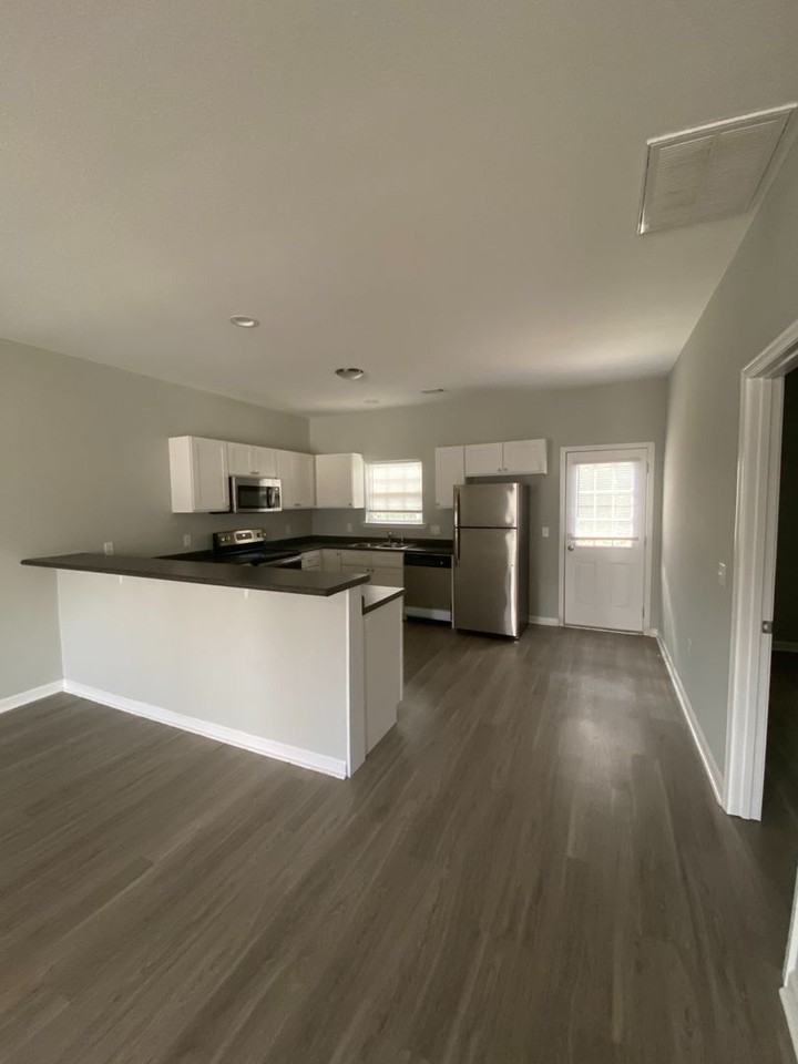 127 Bonielane Dr - Photo 2 of 9