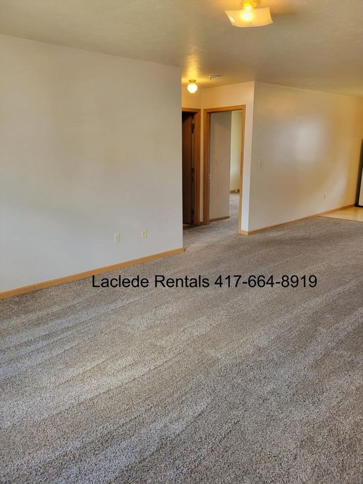 736 Parkhurst Dr - Photo 3 of 6