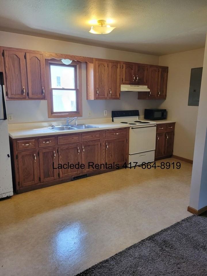 736 Parkhurst Dr - Photo 4 of 6