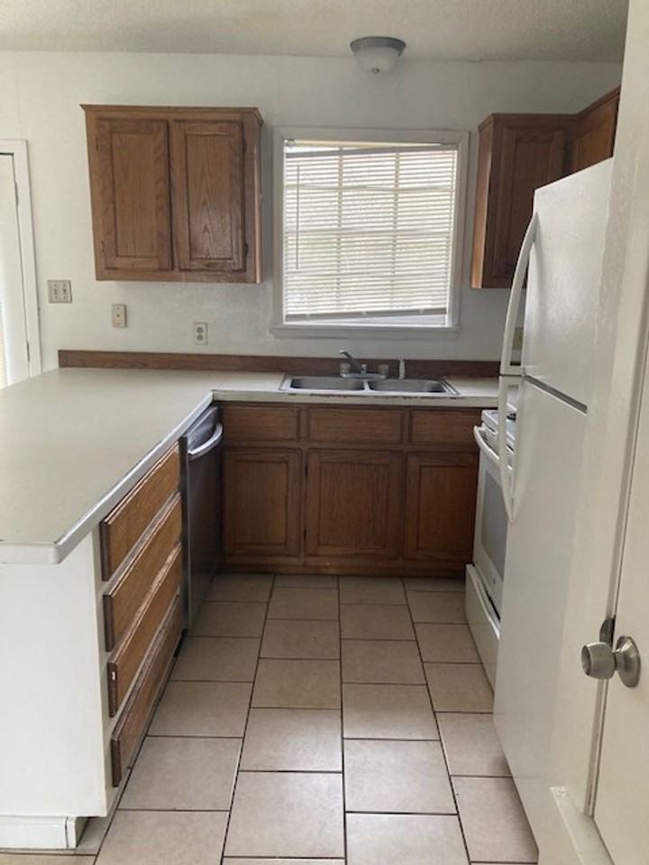 403 N Wilson Blvd - Photo 6 of 11