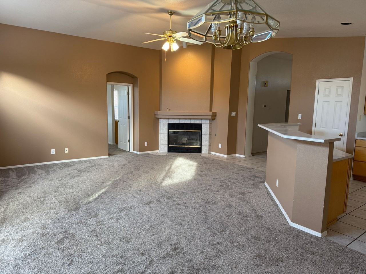 7408 Quail Springs Pl Ne - Photo 2 of 17