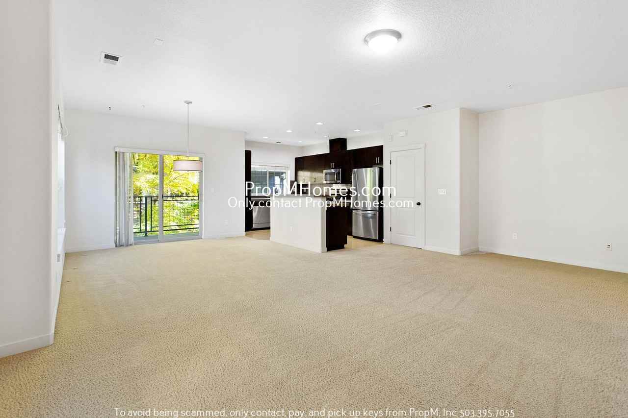 610 Ne Garswood Ln - Photo 6 of 19