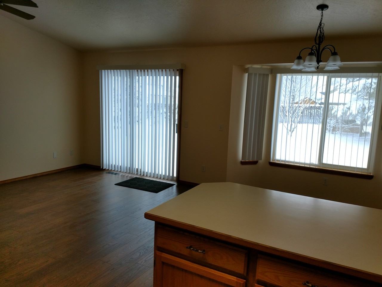 3425 Greenwich Rd - Photo 4 of 15