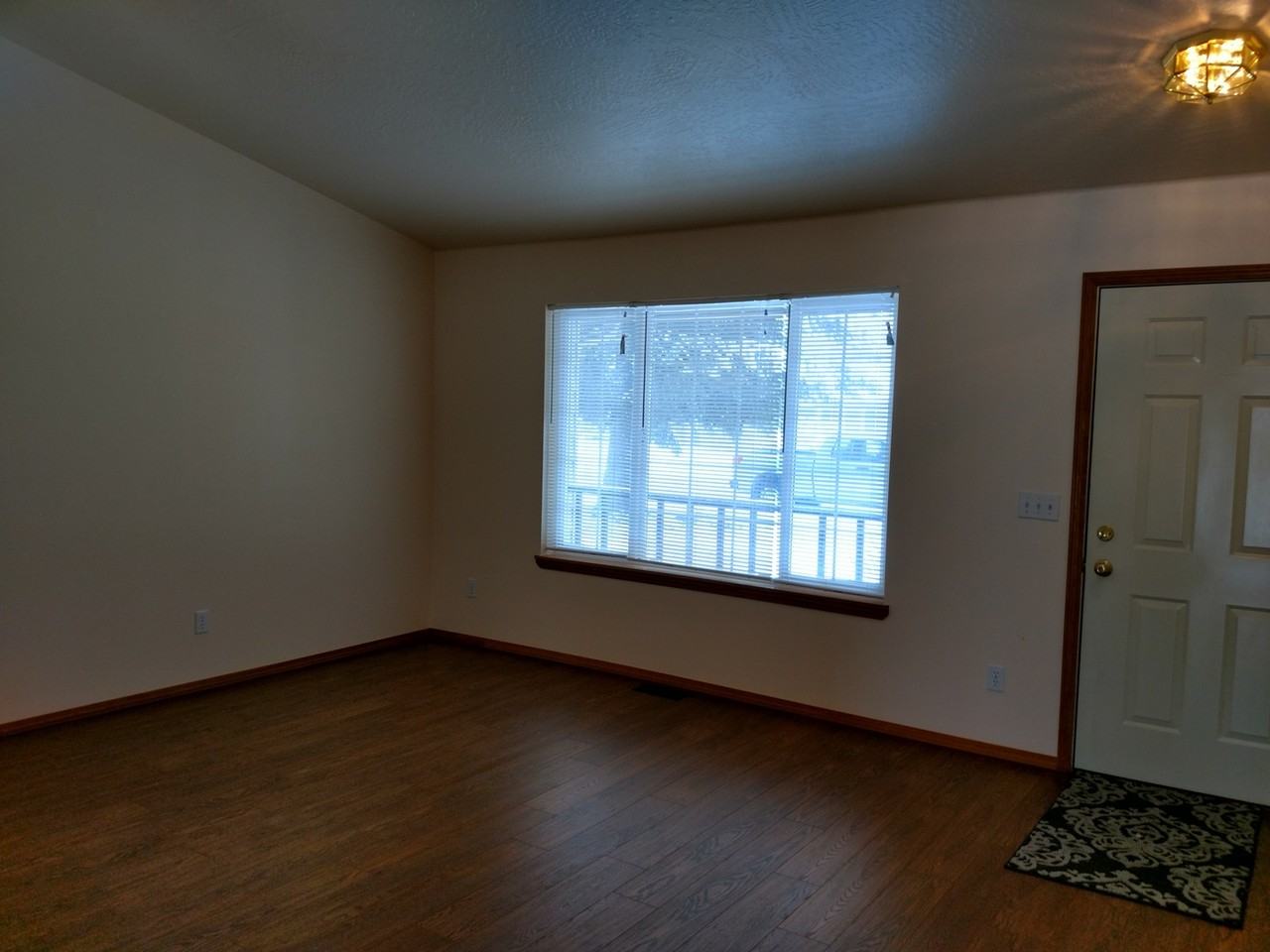 3425 Greenwich Rd - Photo 5 of 15