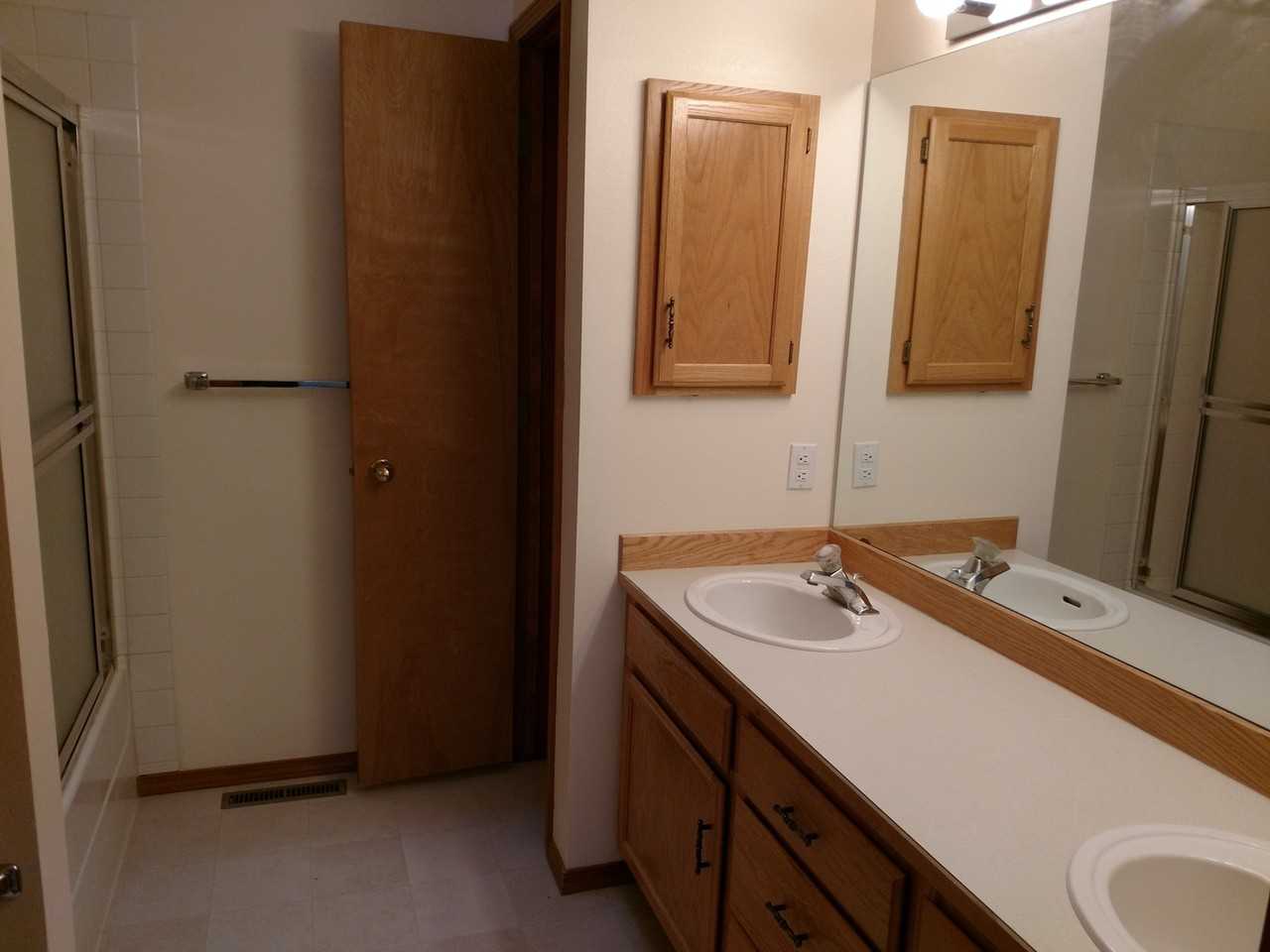 3425 Greenwich Rd - Photo 7 of 15