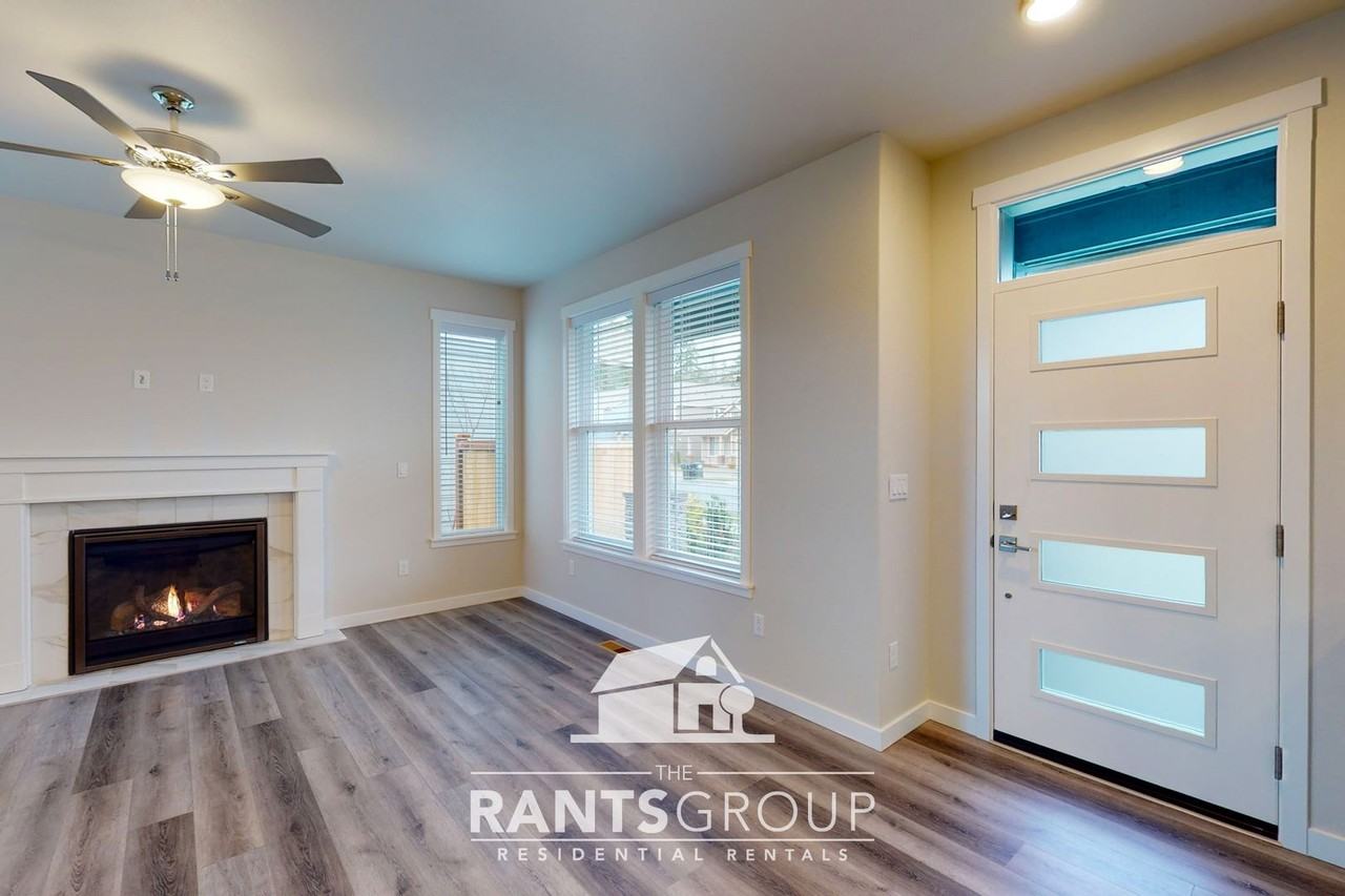 9013 Priscilla Dr Se - Photo 7 of 35