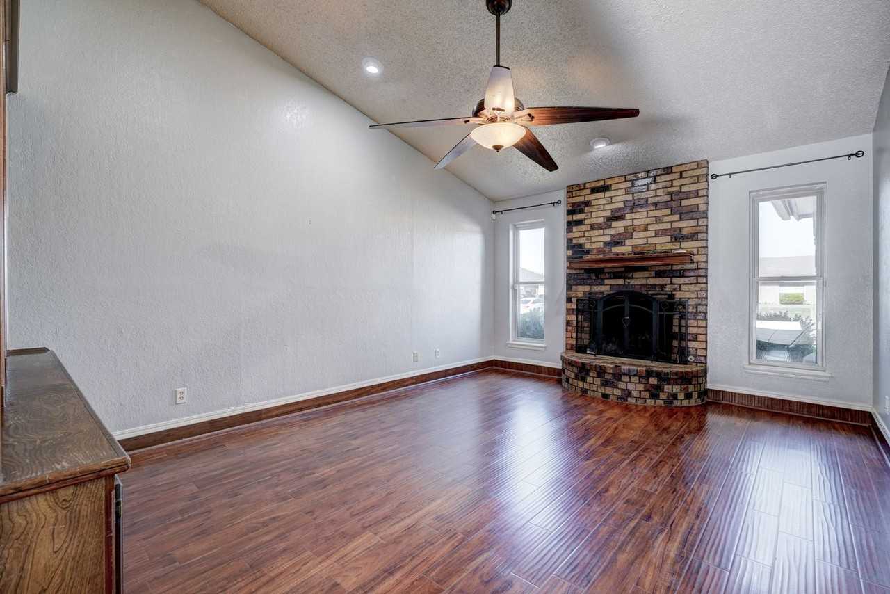 13224 Marsh Ln - Photo 7 of 47