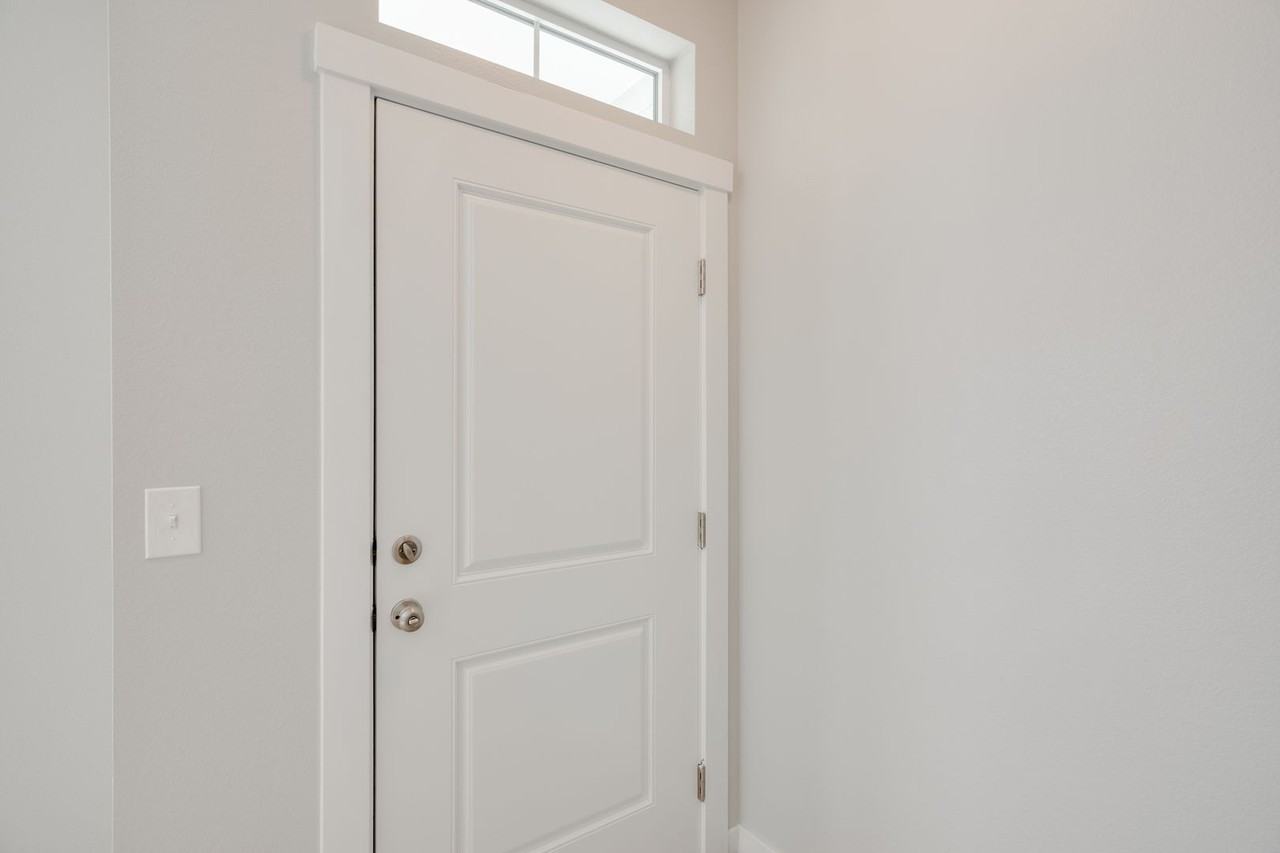 320 S Baraya Way - Photo 2 of 24