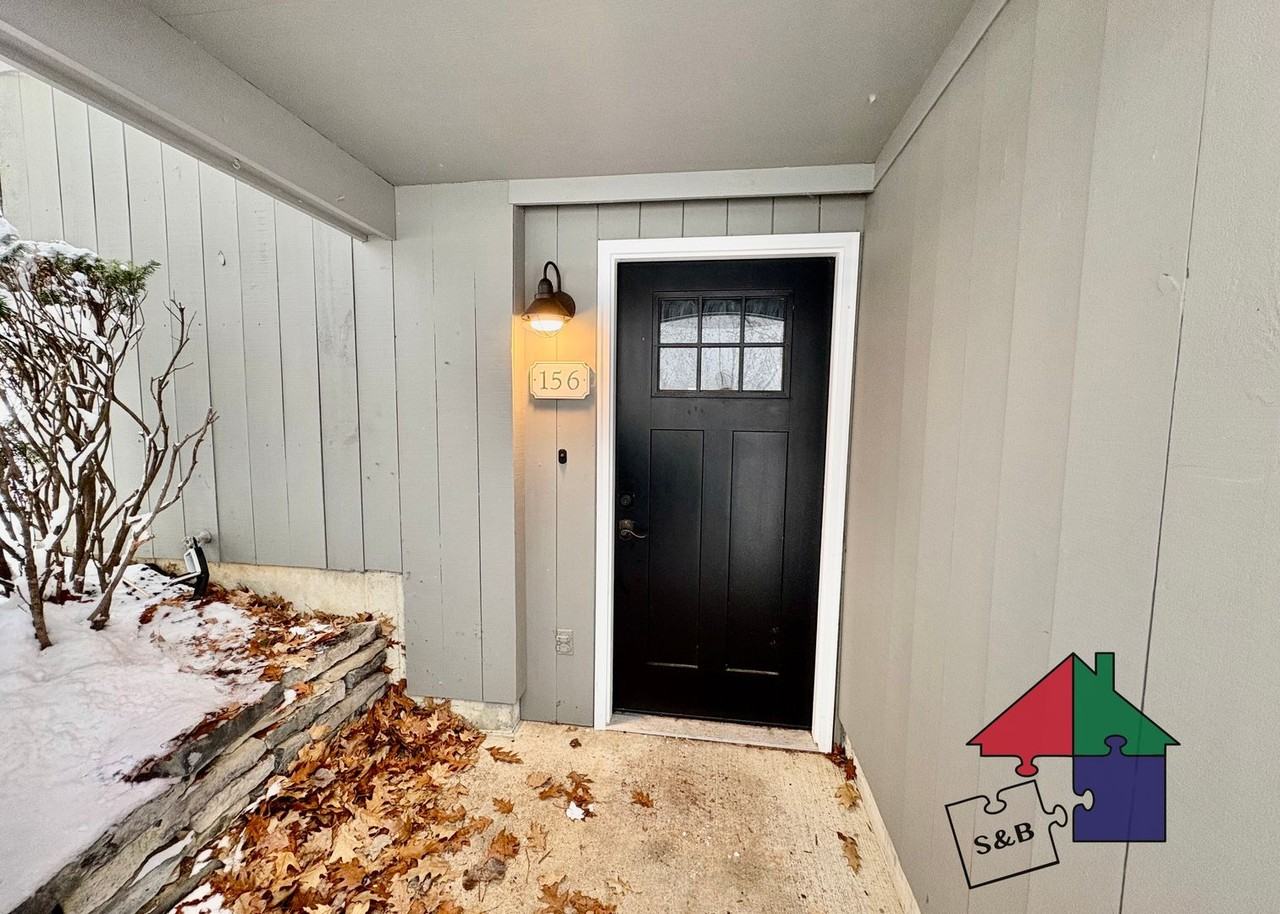 156 Martindale Rd - Photo 3 of 33