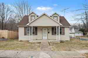 featured image of 102 Fairfield St