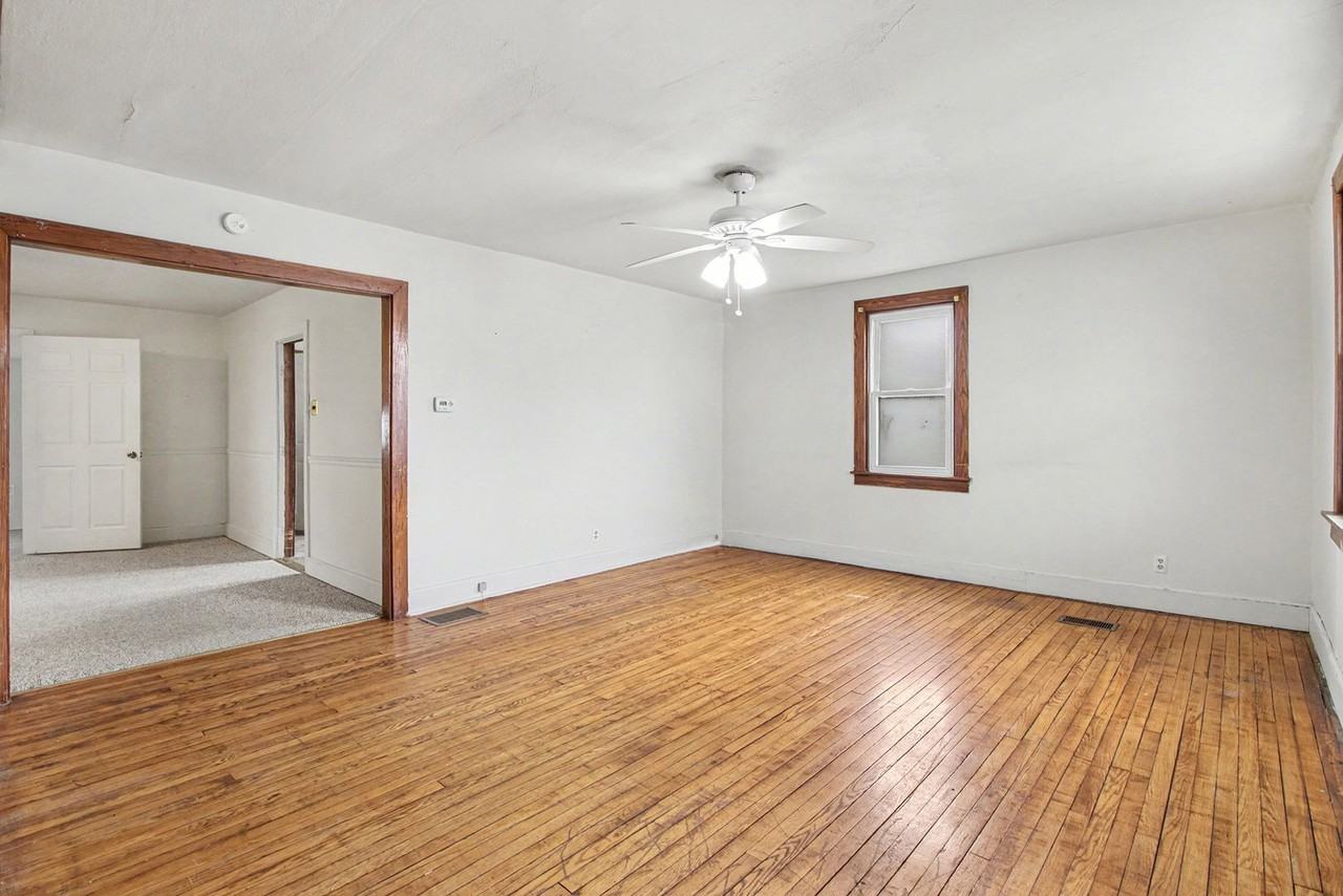 102 Fairfield St - Photo 4 of 24