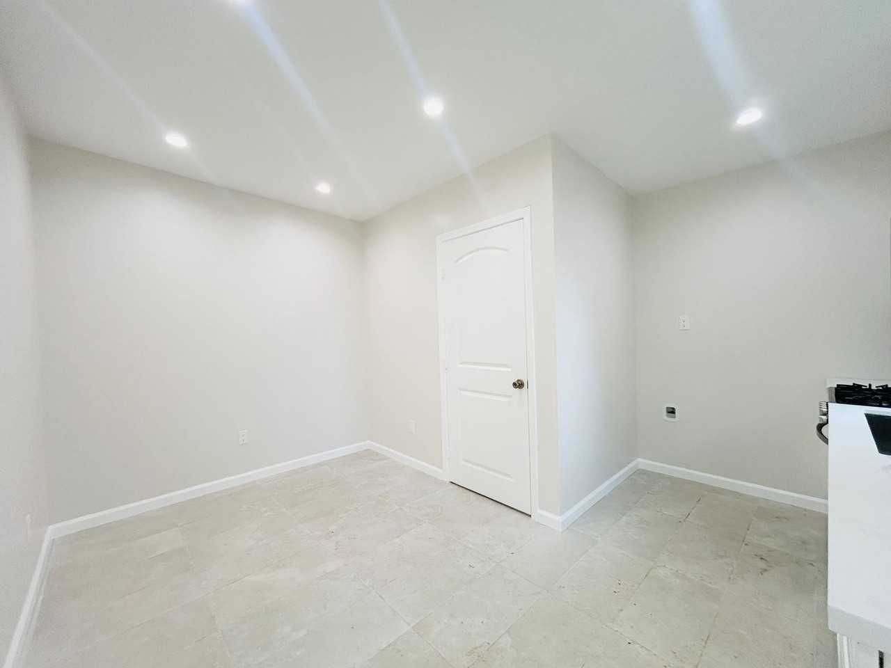 Sylvan Apartments - Photo 4 of 13