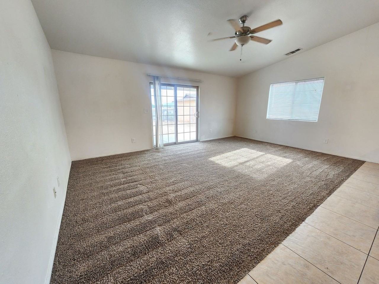 6087 Daisy Ave - Photo 3 of 17