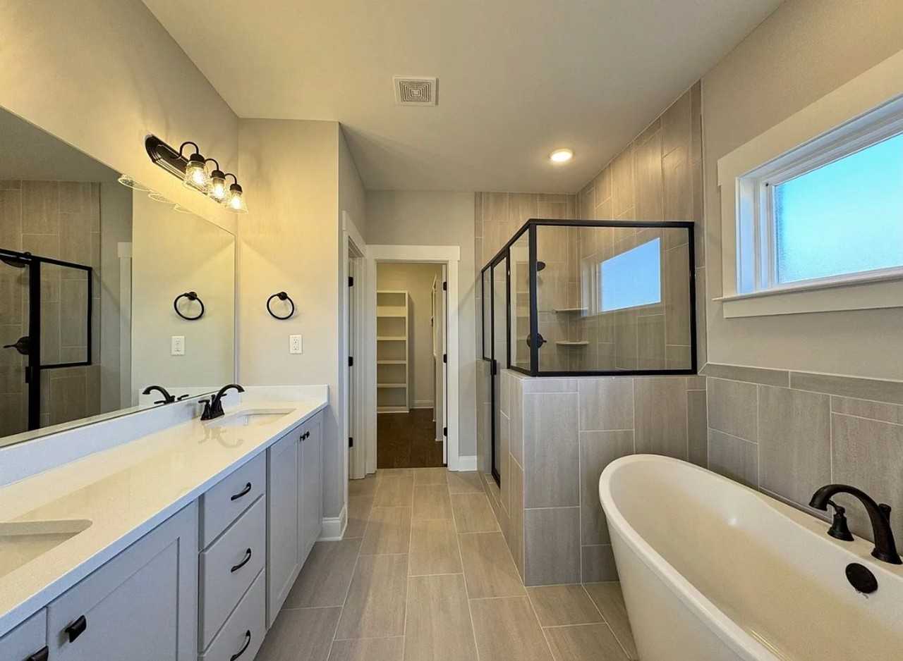 7296 Crosswinds Blvd - Photo 7 of 12