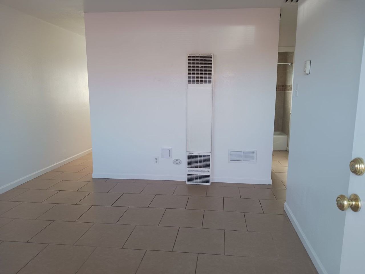 3217 Wellesley Ct Ne - Photo 4 of 14