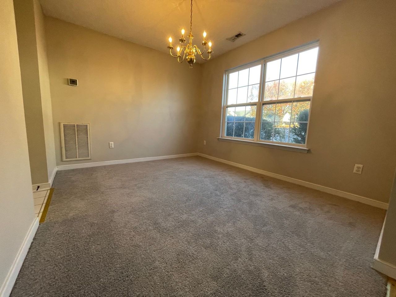 7806 Fern Hollow Dr - Photo 3 of 39