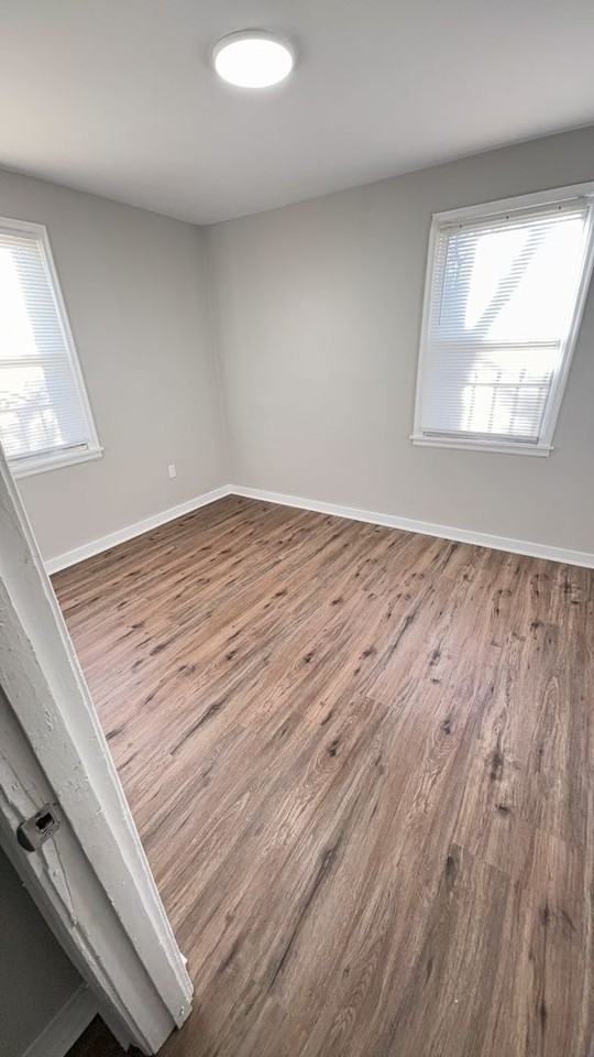 2255 Marble Ave - Photo 2 of 8