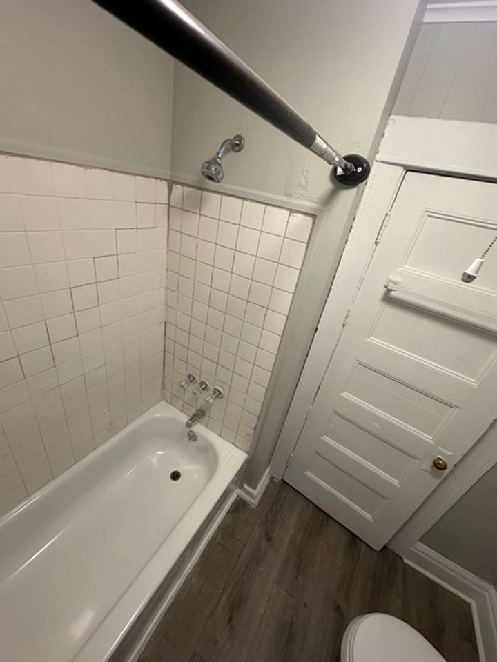 142 Bowman St - Photo 5 of 14