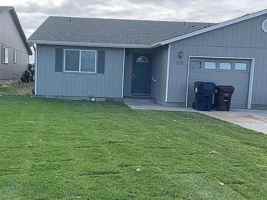 featured image of 530 530 & 532 NE Larch Ave.