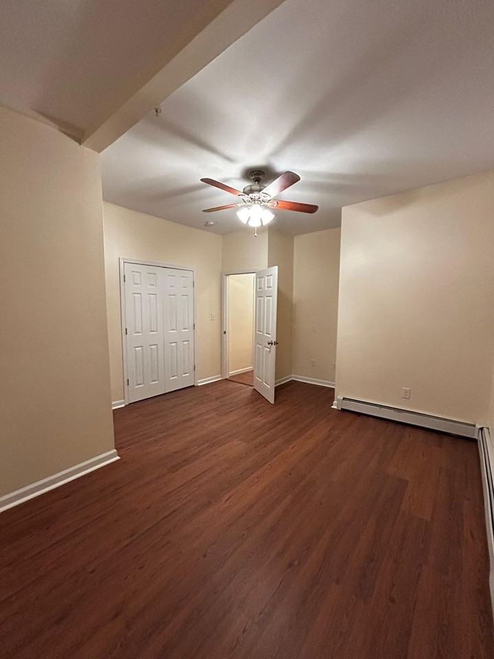 1326 E Gibson St - Photo 6 of 17