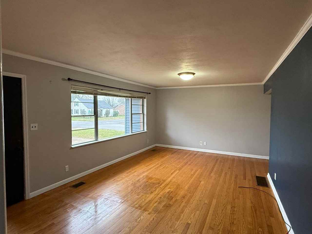 119 Haney Dr - Photo 2 of 9