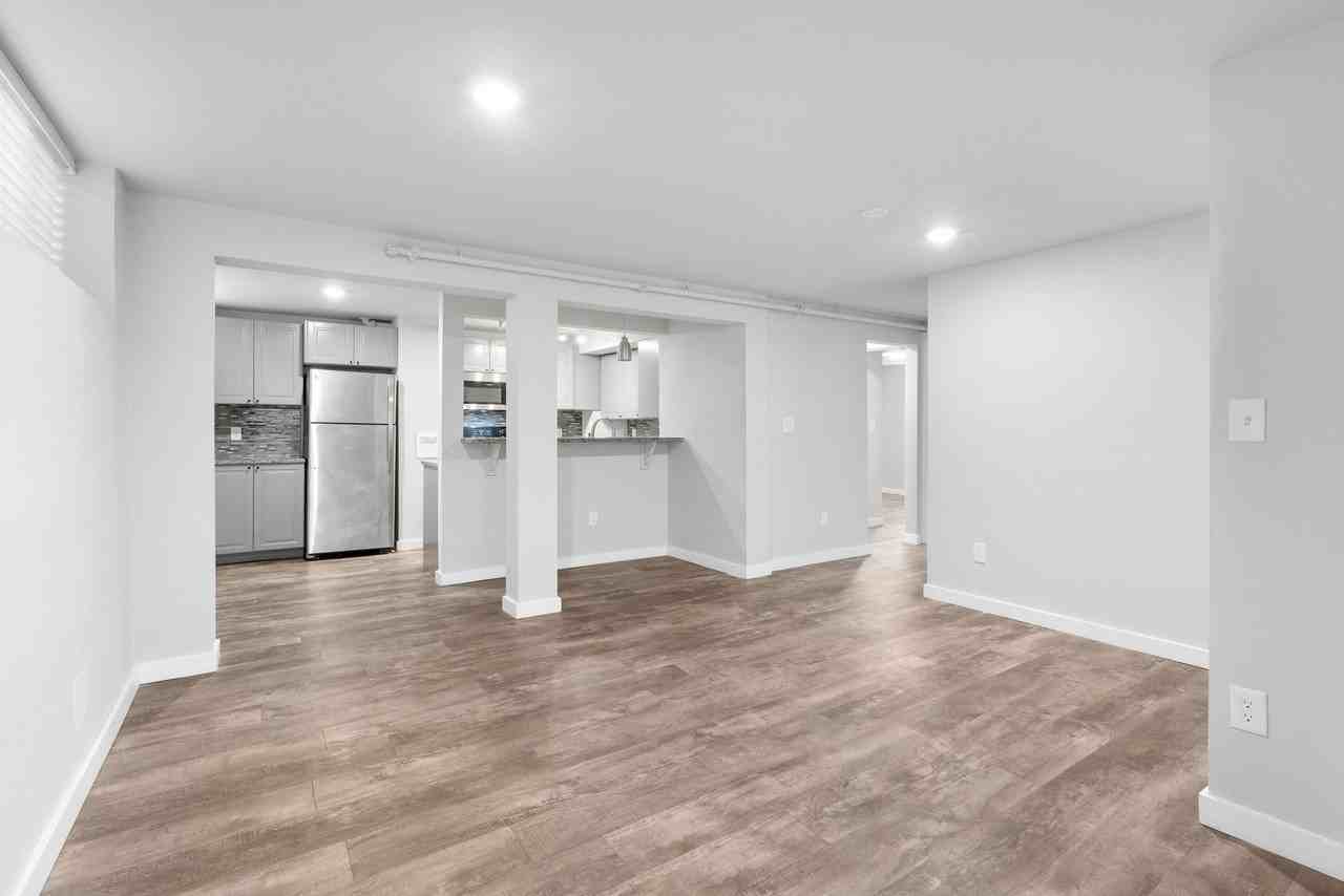 Steele Rose Apartments - Photo 5 of 25