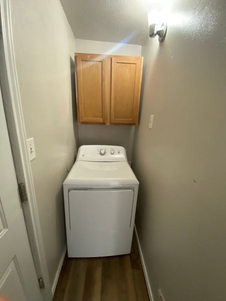 309 W Lincoln Ave - Photo 4 of 12