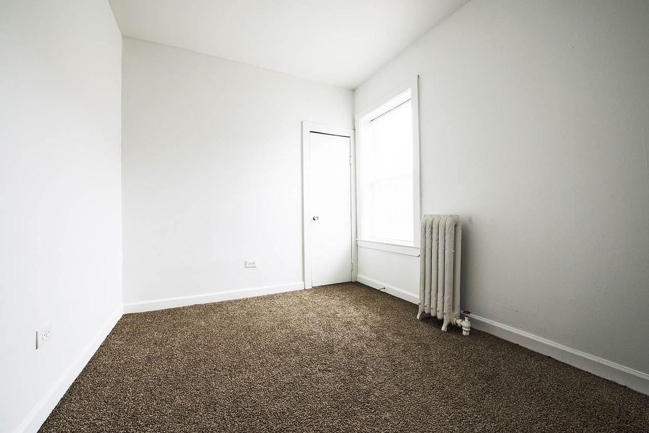 1115 S Karlov Ave 1115 - Photo 4 of 16