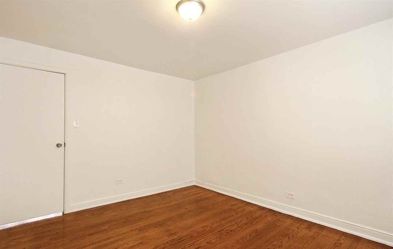 11143 S Dr Martin Luther King Jr Dr Chicago, IL 60628 - Photo 5 of 11