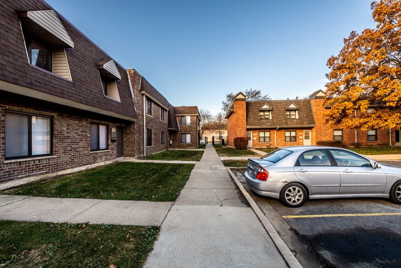 13256 S Prairie Ave Chicago, IL 60827 - Photo 4 of 16