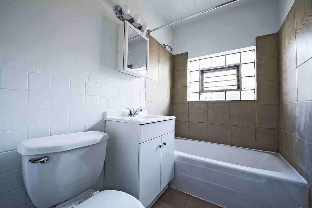 12507 S Ashland Ave Calumet Park, IL 60827 - Photo 2 of 35