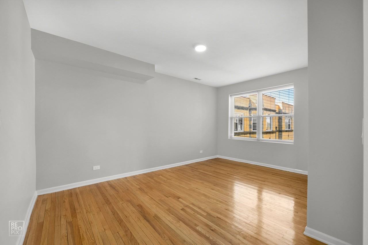 1145 N Austin Blvd Chicago, IL 60651 - Photo 2 of 21