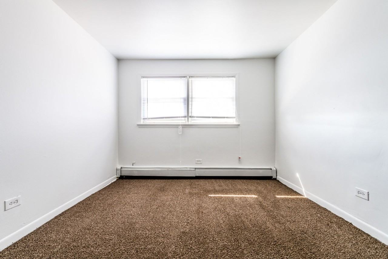 14026 S School St Riverdale, IL 60827 - Photo 3 of 22