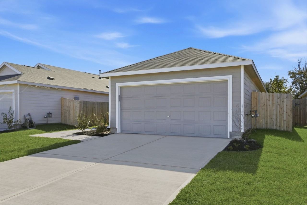 2631 Lantana Spring Rd - Photo 4 of 41