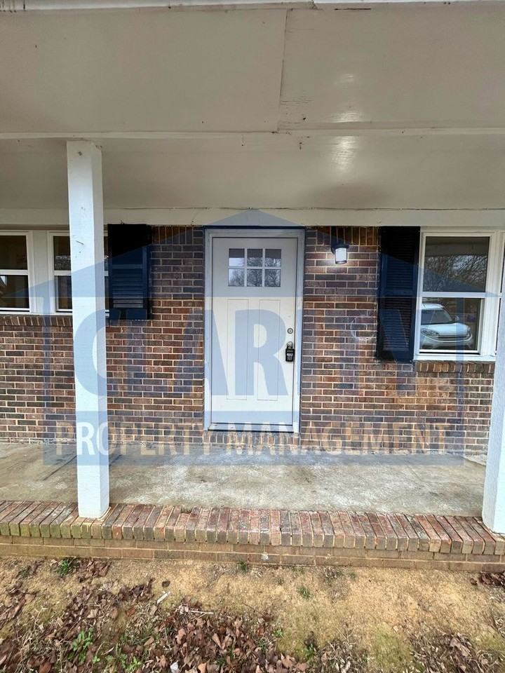 1711 1711 S. Meade Circle Drive NW - Photo 2 of 23