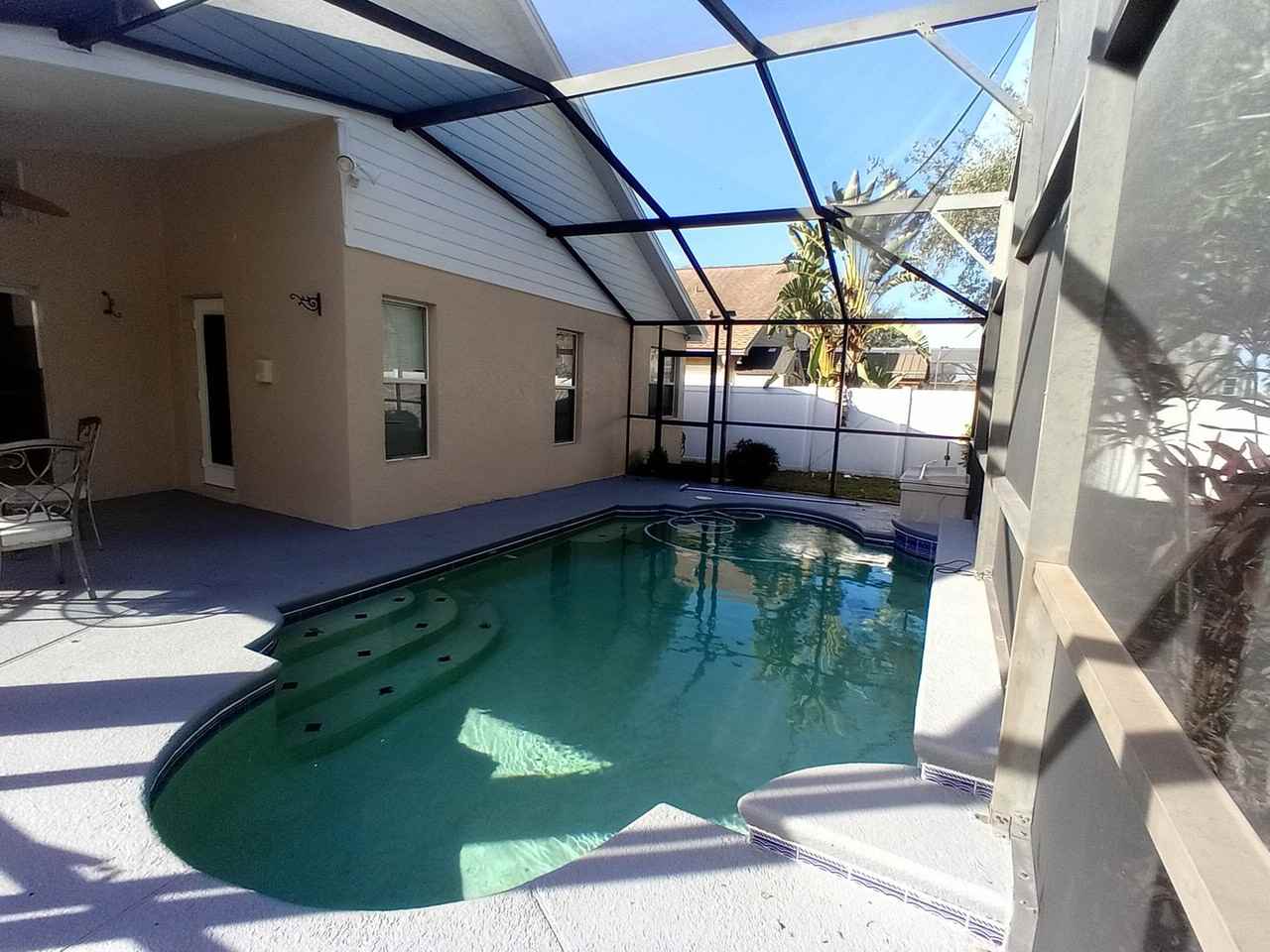 10121 Doriath Cir - Photo 3 of 17