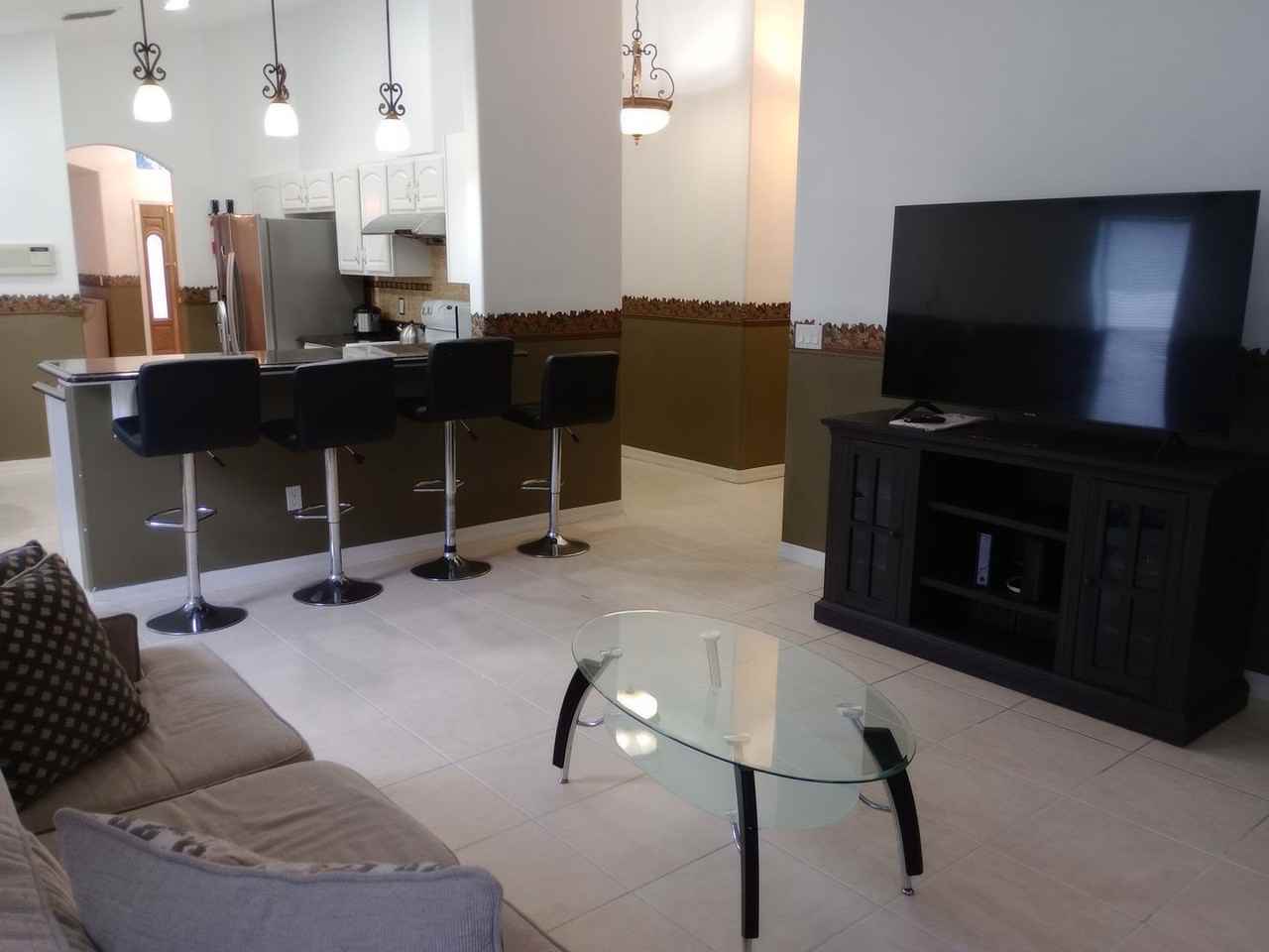 10121 Doriath Cir - Photo 7 of 17