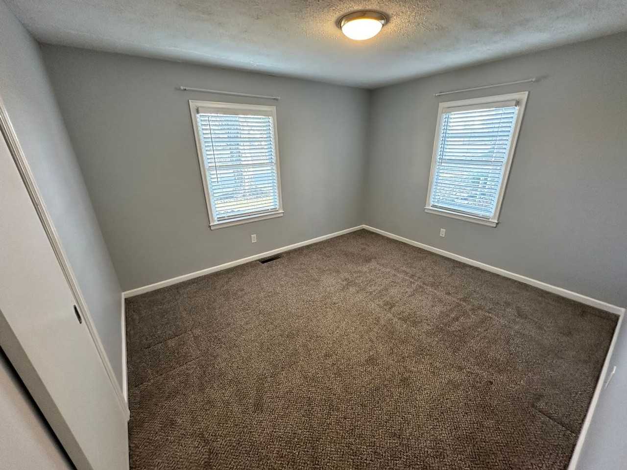 238 Reed Ln - Photo 7 of 25