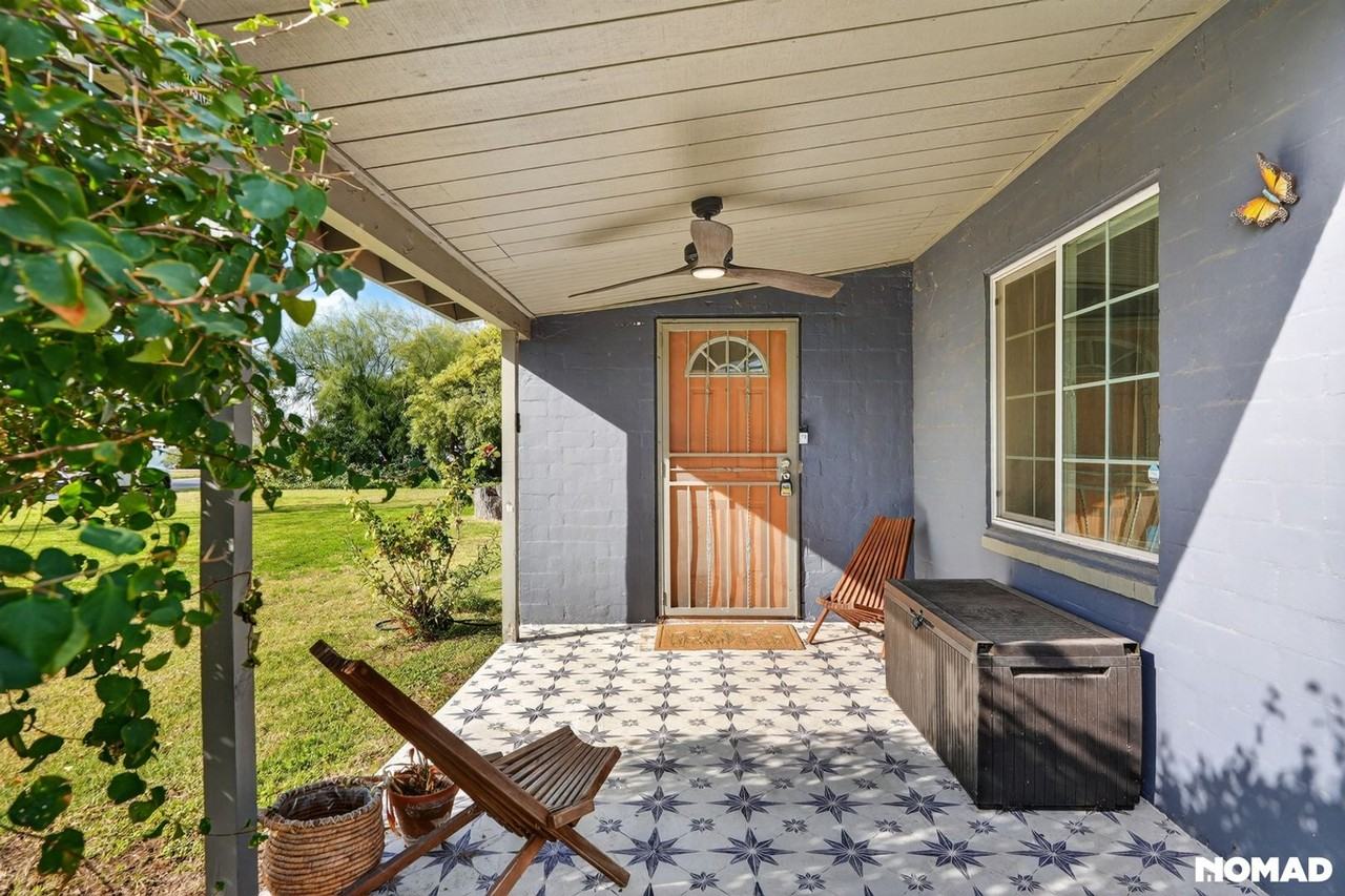 1700 W Elm St - Photo 4 of 32