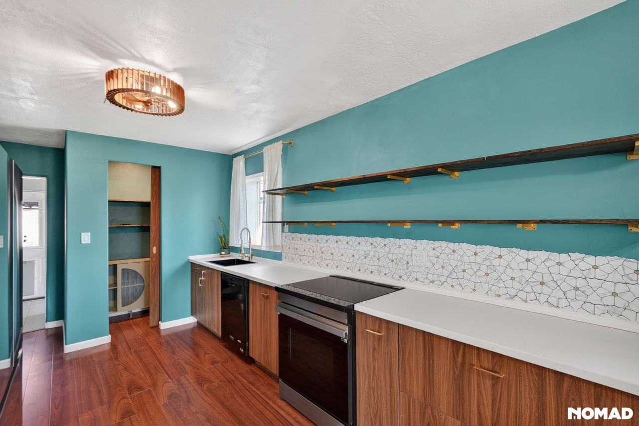 1700 W Elm St - Photo 7 of 32