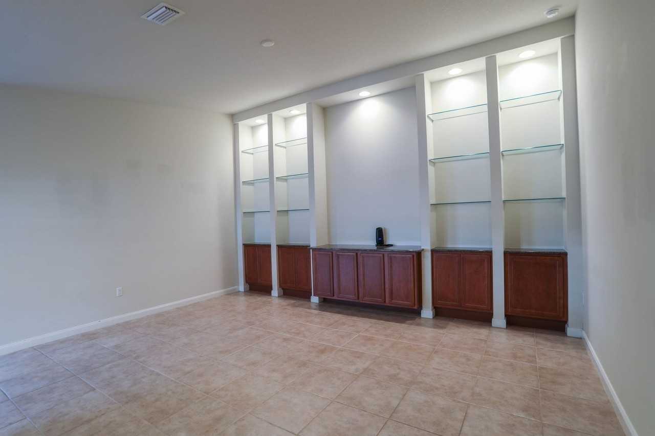 11847 Iselle Dr - Photo 5 of 22